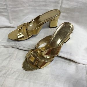 Stubby heel open toe heels, size 37(6.5), double buckle look straps, 2.5”heel